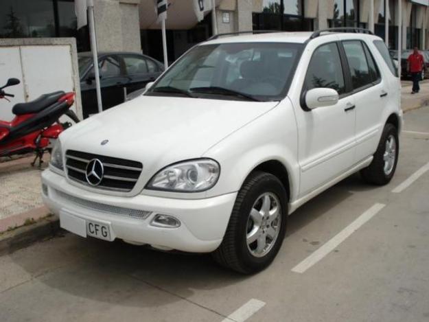 Mercedes ML 400 CDI '02 en venta en Huesca