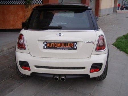 MINI CON KIT DE JOHN COOPER WORKS (VENTA ENTRE PARTICULARES) - Girona