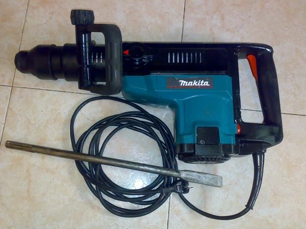 martillo demoledor percutor MAKITA HR 5001 C