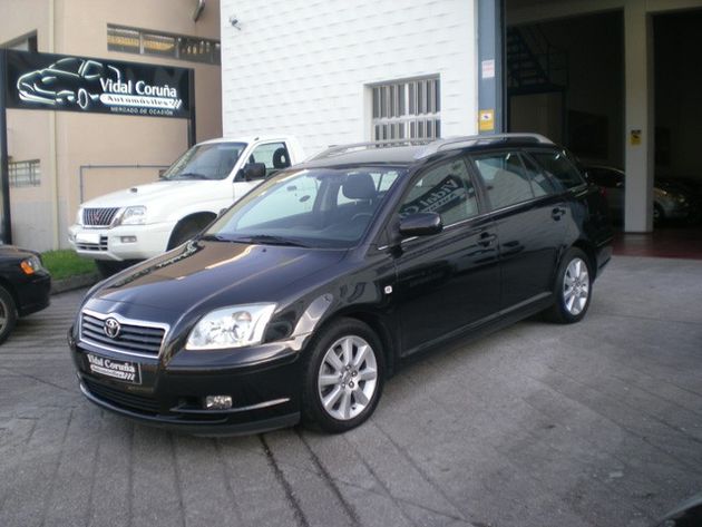 TOYOTA Avensis Wagon 2.0D-4D Sol