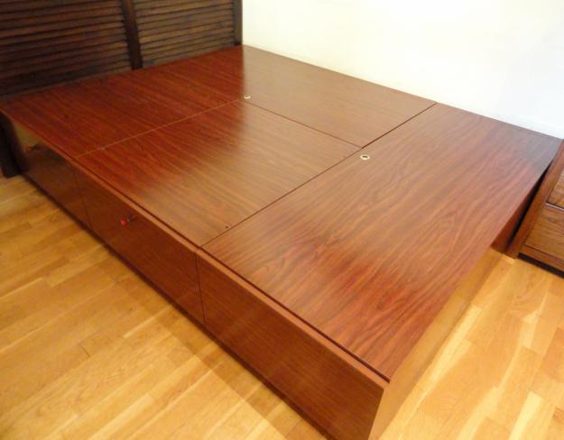 VENDO CAMA DE MATRIMONIO DE MADERA 1,35 cm CON CAJONES ABAJO