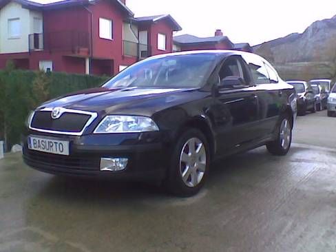 Skoda Octavia 1.6 MPI ACTIVE