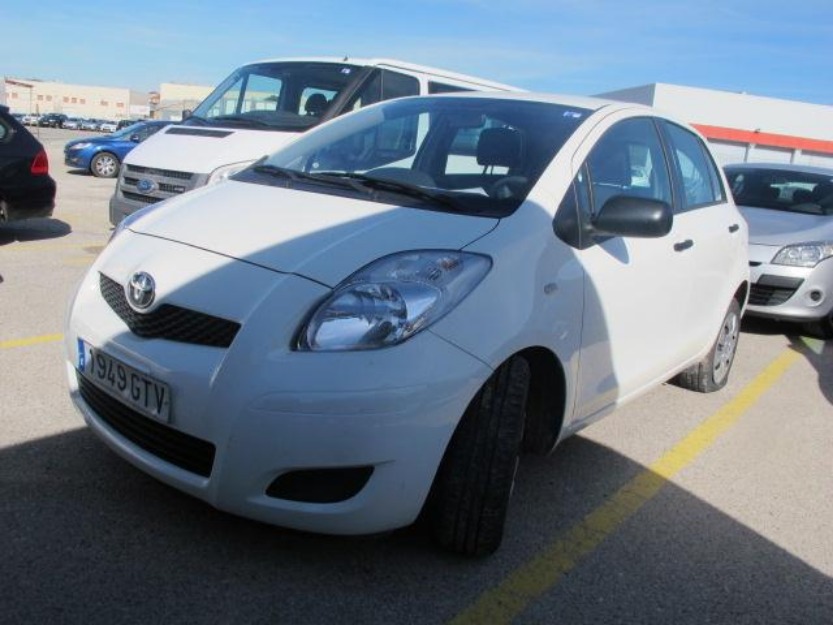 Toyota - yaris 1. 4d-4d active 5p