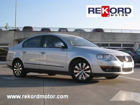 Volkswagen Passat 2.0 TDI EDITION 140CV LLANTAS-CLIMA BIZONA