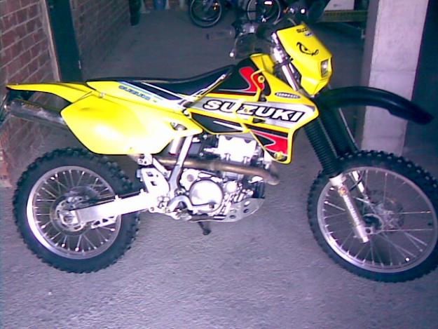 Suzuki DRZ 400 E