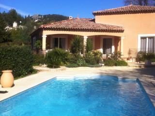 Villa : 6/6 personas - piscina - hyeres  var  provenza-alpes-costa azul  francia