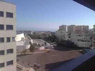 Apartamento con 2 dormitorios se vende en Estepona, Costa del Sol