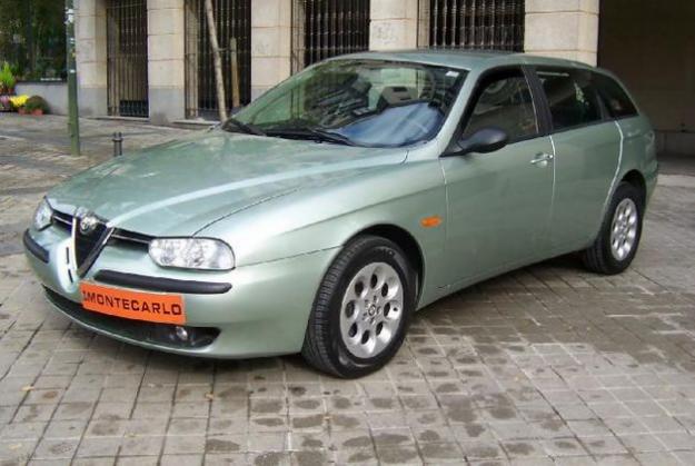 Comprar Alfa Romeo 156 2.4 JTD FAMILIAR DISTINTIVE '01 en Madrid