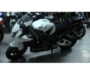 HONDA CBR 900 RR