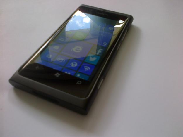 Nokia Lumia 800 (negro)