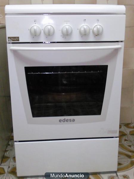 VENDO COCINA-HORNO BUTANO  EDESA.PERFECTO ESTADO 1 AÑO. 250€