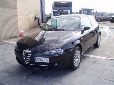 ALFA ROMEO 147 1.6 T.S - Barcelona