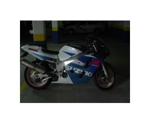 SUZUKI GSX R600