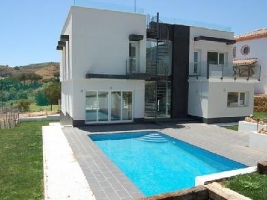 Chalet con 4 dormitorios se vende en Mijas Costa, Costa del Sol