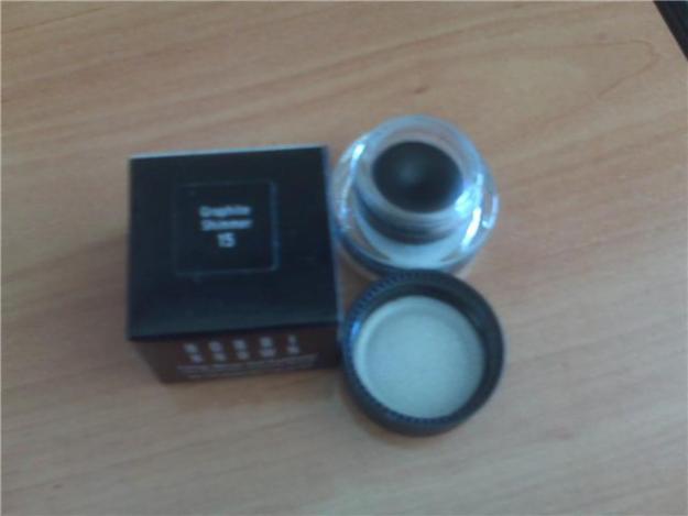 Delineador de ojos en gel de bobbi brown