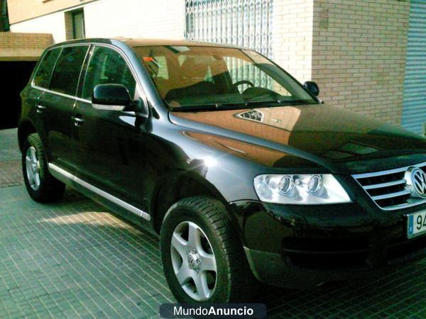 Se vende touareg 2.5 tdi año 2004