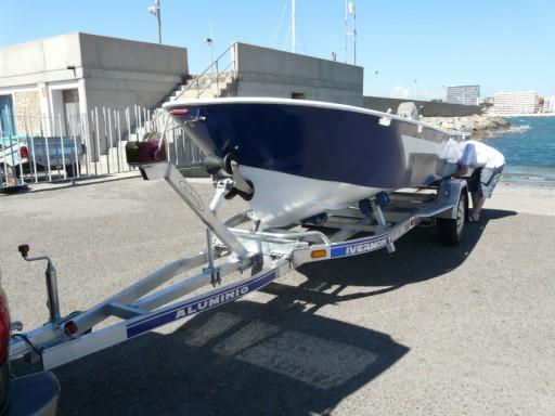 IVERMON TRAILER, REMOLQUES BASCULANTE CON LANZA REFORZADA PARA EMBARCACIONES (ALUMINIO)