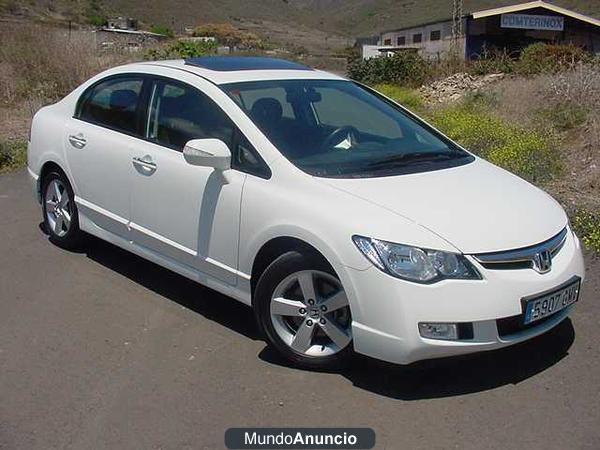 Honda CIVIC 1.8 i-VTEC 4 PUERTAS