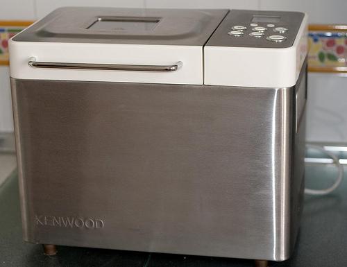 VENDO PANIFICADORA KENWOOD