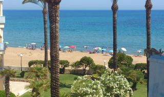 Apartamento : 4/6 personas - piscina - junto al mar - vistas a mar - denia  alicante (provincia de)  comunidad valencian