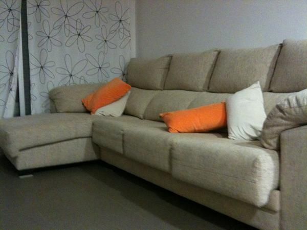 Sofa y Frigorifico, PERFECTO ESTADO!!