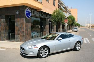 JAGUAR XK COUPE 4.2 i 298 cv