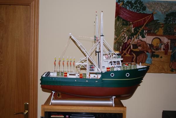 Vendo Maqueta del barco Andrea Gail (La tormenta perfecta)