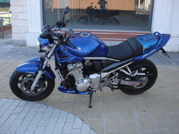 SUZUKI GSF650 BANDIT