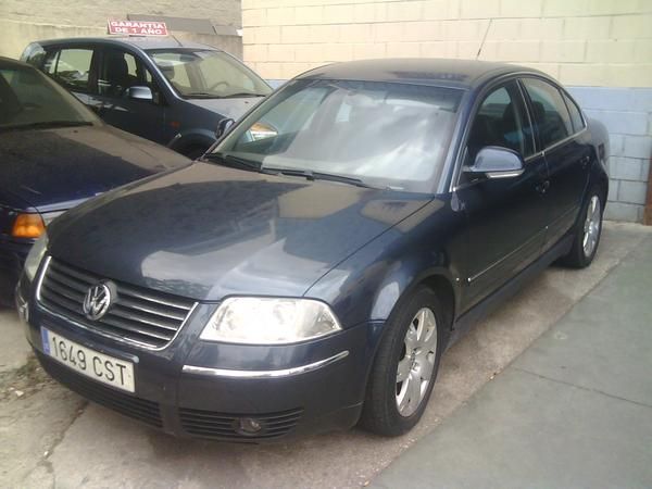 VOLW PASSAT 130 TDI   8.900  2004