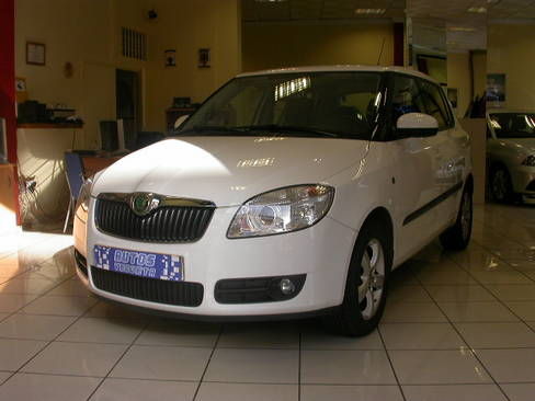 Skoda Fabia 1.6 5p. Sport Automático