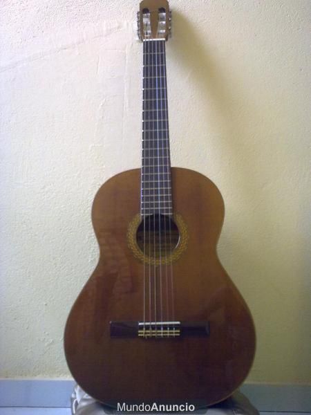 Vendo guitarra clásica artesana Raimundo Mod. 118