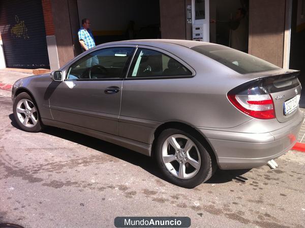 vendo mercedes sport cupe 50.000km