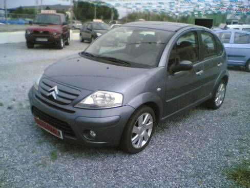 Volkswagen Fox 1.4 75CV 5VEL. NEGRO MAGICO. CLIMATIZADOR. NUEVO.STOCK.