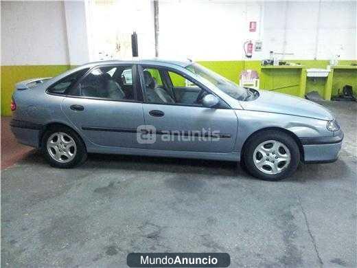 Renault Laguna RXE 2.0 16V