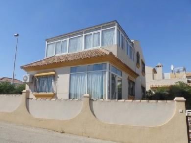 Chalet con 3 dormitorios se vende en Cabo Roig, Costa Blanca