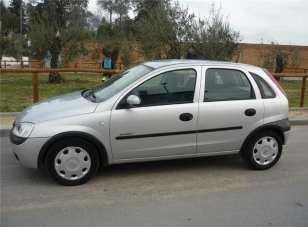 Opel Corsa 1.7DTI Club 2003 75cv.parecido al nuevo