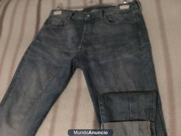 Se venden pantalones levis para chica