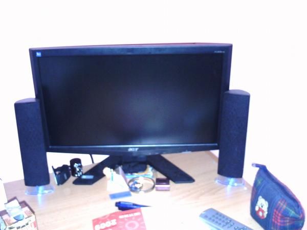 vendo monitor acer  y torre emachines.