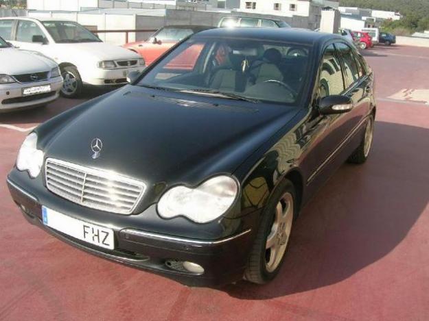 Venta de Mercedes C 270 CDI '01 en Rubí