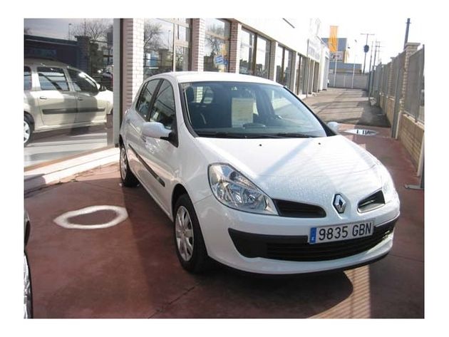 VOLKSWAGEN Golf 2.0TDI Sportline