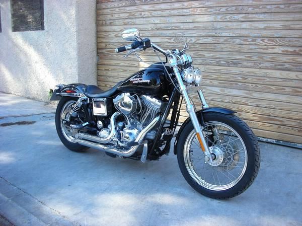 Harley Davidson Dyna superglide FXD - PRECIOSA