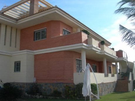 Townhouse in El Limonar