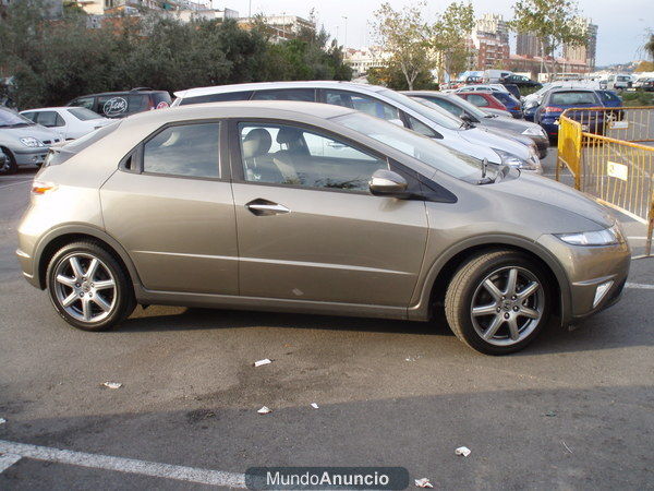 Se vende honda civic 2.2 ictdi executive