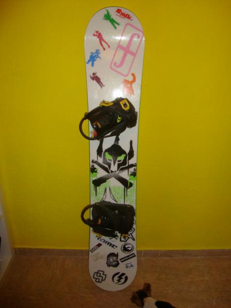 tabla snowboard atomic hatchet 1.56