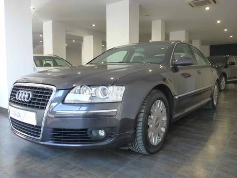 Audi A8 3.0 TDI QUATTRO TIPTRONIC DPF 4P