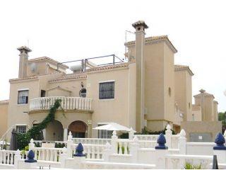 Casa en venta en Villamartin, Alicante (Costa Blanca)