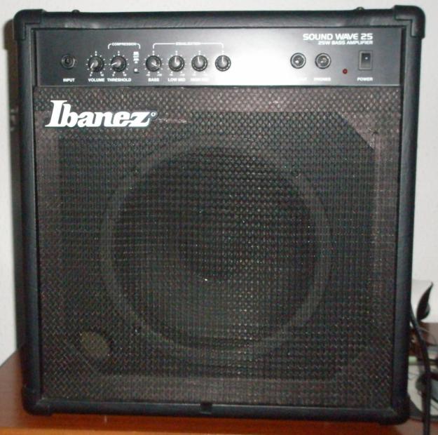 Vendo combo bajo ibanez sw 25 y pedalera multiefectos alesis bass fx