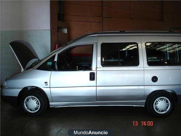 Fiat Scudo 1.9D 8STR 4p.