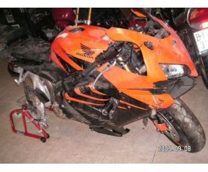 Honda CBR 600 RR 2005 por piezas