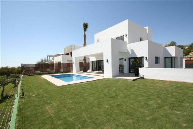 Villas a la venta en El Paraiso Costa del Sol